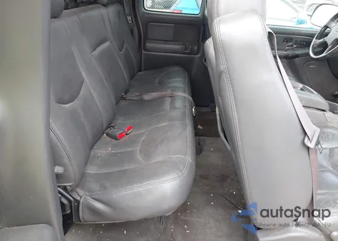 2004 Chevrolet Silverado 1500 Z71 from USA, damaged, VIN 2GCEK19T441226829